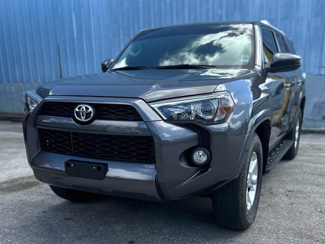 2016 Toyota 4Runner Sr5 Preview 01